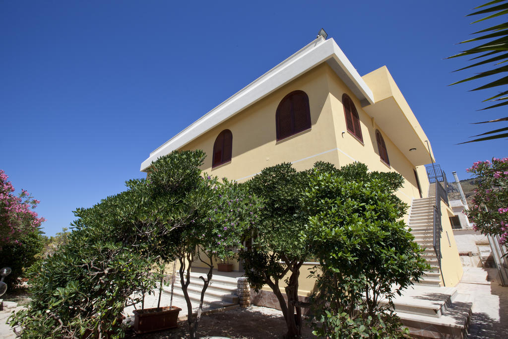 Orlando Vacanze Camere Erice Exterior photo